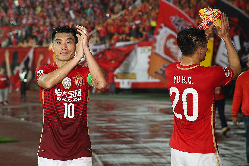 PG游戏- 广州队训练开放日，关键时刻外线爆发引欢呼，CBA常规赛在即，更衣室氛围转暖