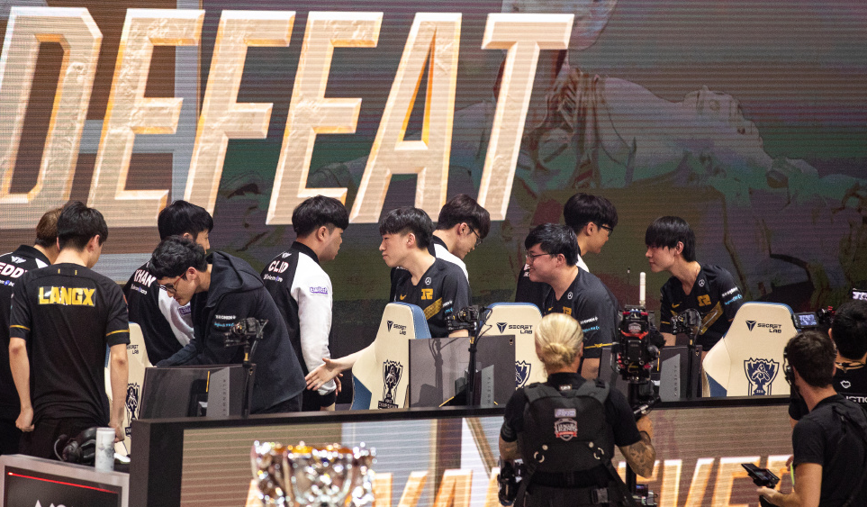 详细阅读:PG游戏-Karsa在SKT比赛中赛事规则更新,关键助攻引发热议!的简单介绍 PG游戏-Karsa在SKT比赛中赛事规则更新,关键助攻引发热议!的简单介绍